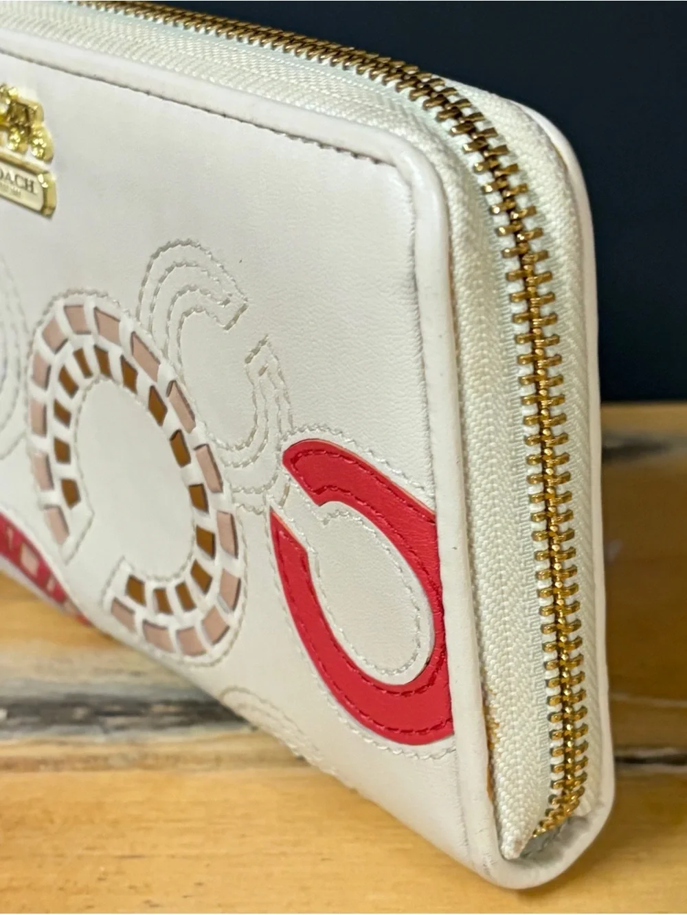 Coach Chelsea Inlaid Charlie Zip Wallet Mosaic Art Design Cream Red